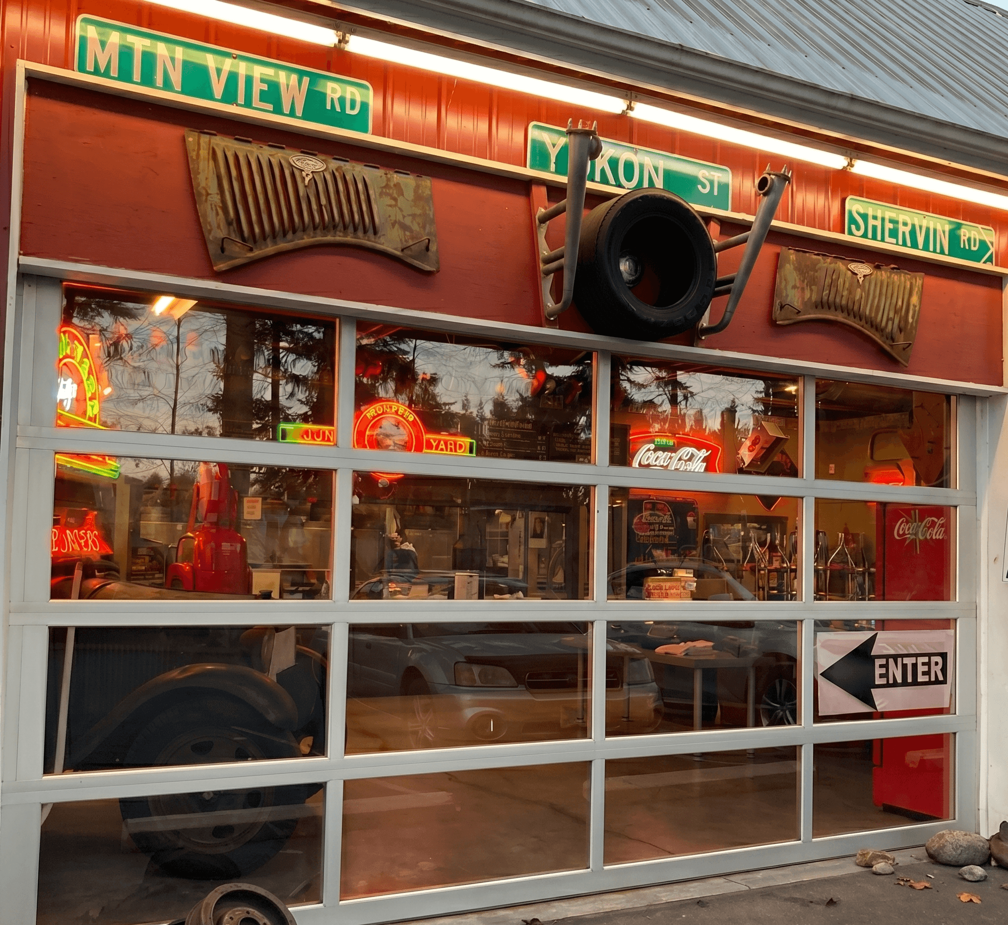 Nutty's Junkyard Grill