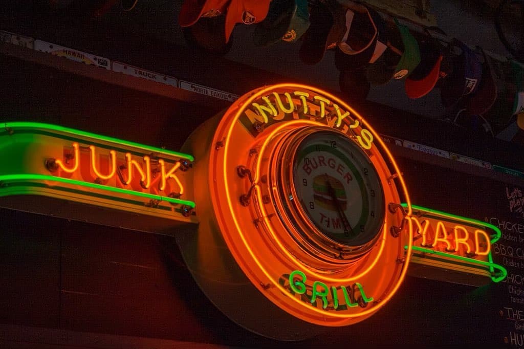 Nutty's Junkyard Grill